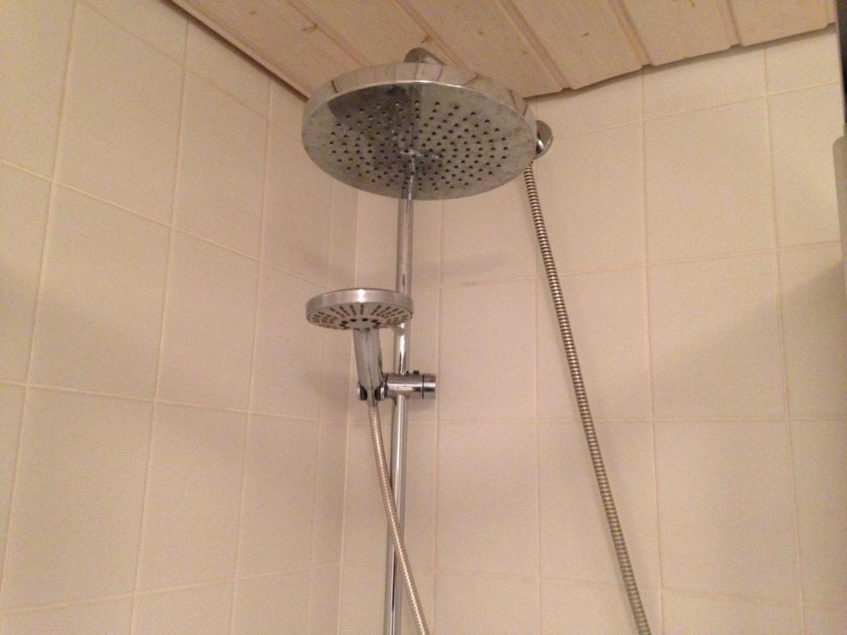 Haus Schoenwald Freiburg im Breisgau Kamer foto