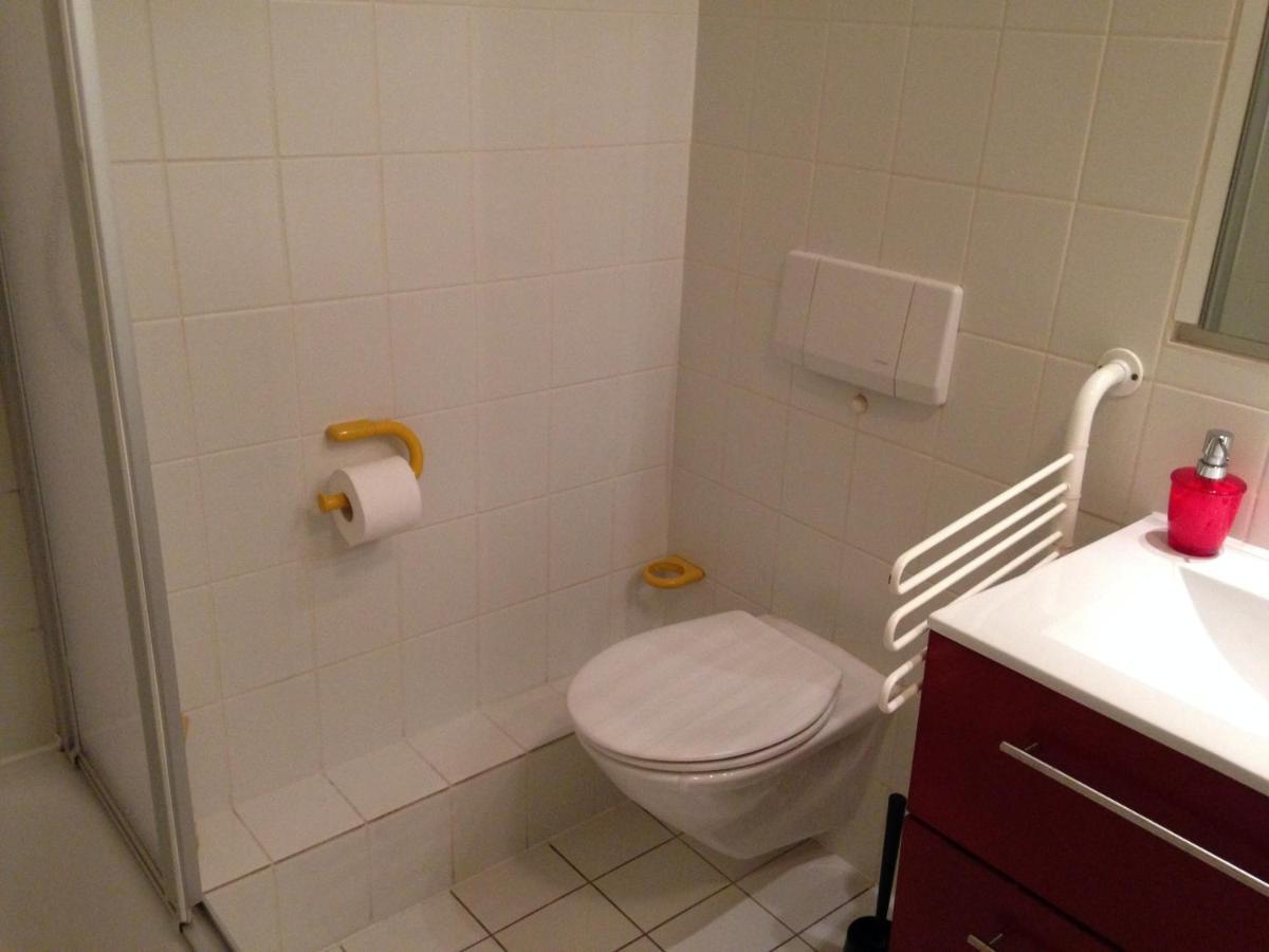 Haus Schoenwald Freiburg im Breisgau Kamer foto